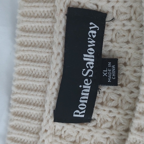 Cream Sweater with Button Accents - Picture 3 of 7